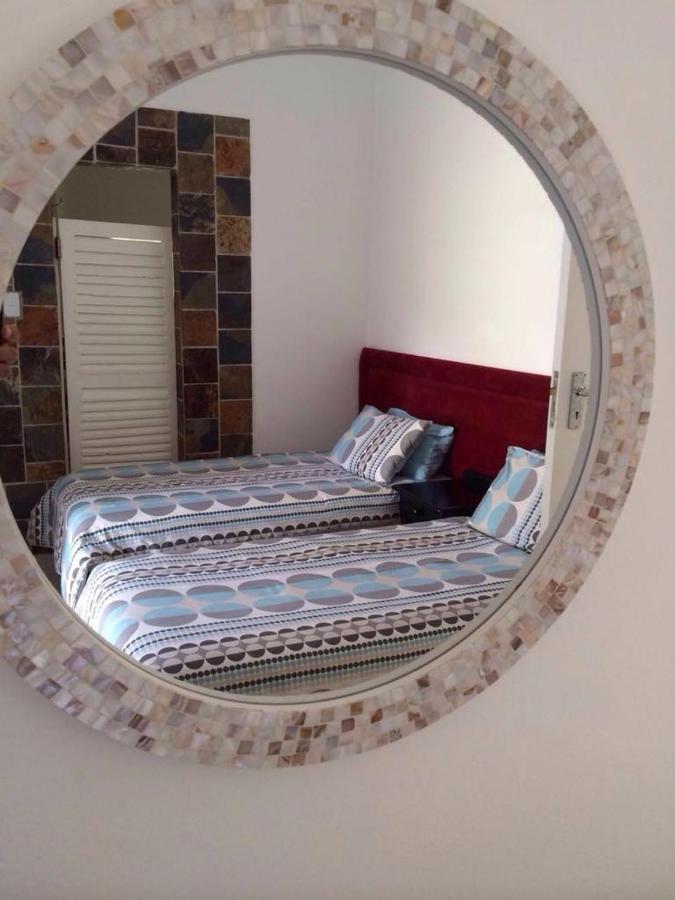 The Crescent Guesthouses - Bnb/Self Catering دوربان المظهر الخارجي الصورة