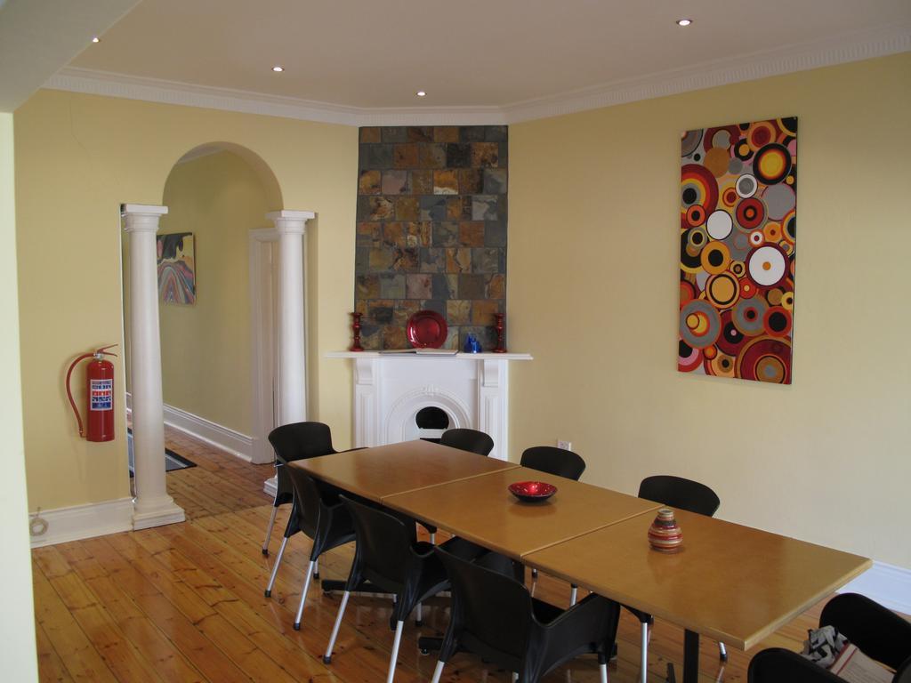 The Crescent Guesthouses - Bnb/Self Catering دوربان المظهر الخارجي الصورة