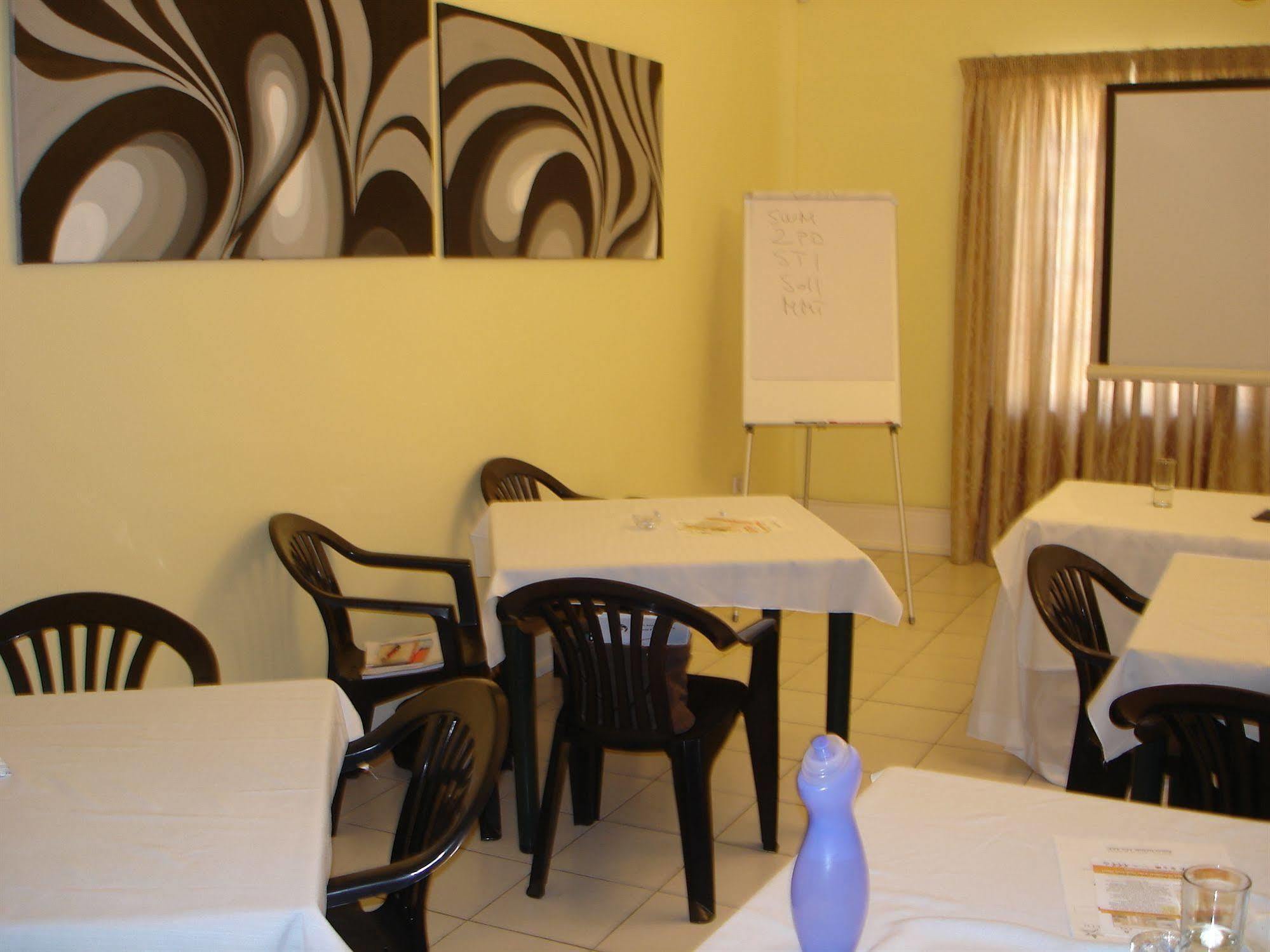 The Crescent Guesthouses - Bnb/Self Catering دوربان المظهر الخارجي الصورة